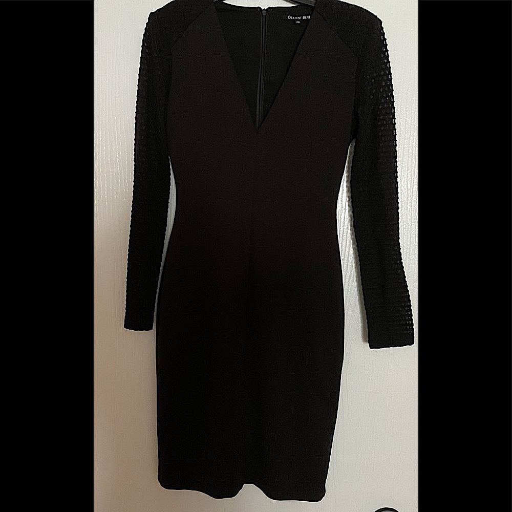 Gianni Bini Black Long Sleeve V-Neck Dress